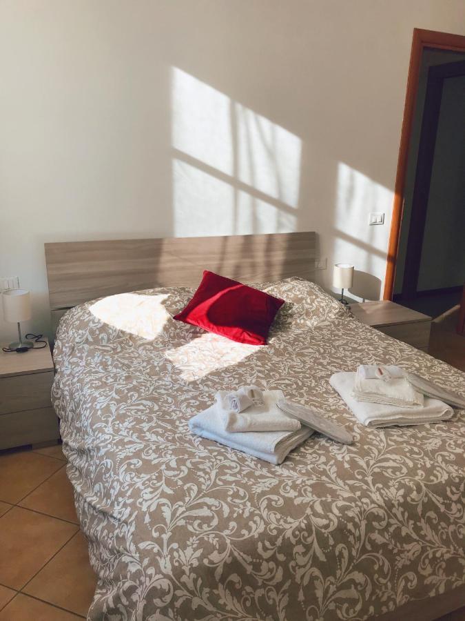 "Coccole Nel Borgo" 2Min To Outlet Apartment With Terrace سيرّافالّي سكريفِيا المظهر الخارجي الصورة
